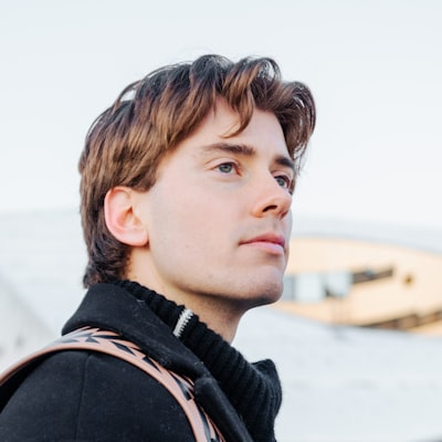 Author 6